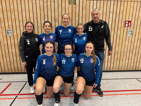 Endlich der erste Sieg für die Oberndorfer Faustball-Männer – doch die Damen müssen darauf noch warten