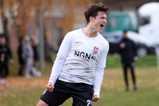 Der torreiche Samstag, Teil 6: Souveräne Tabellenführer – und das Aus für Strahlungen im Meisterrennen – VIELE FOTOS!