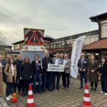 Familienunternehmen mit globalem Erfolg: Landrat Thomas Eberth besucht die Firma Arnold in Rimpar