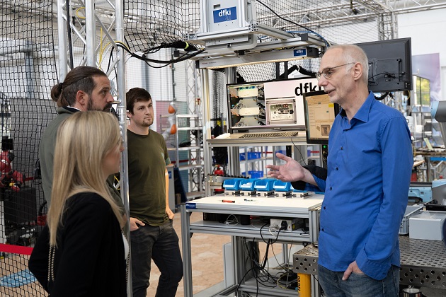 Exzellenzinitiative für die überbetriebliche Ausbildung im Handwerk: Zukunftsprojekte mit deutschlandweiter Strahlkraft sind gestartet