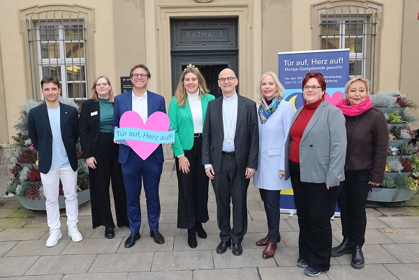 Herzen und Türen für die Gäste öffnen: Offizieller Auftakt zur Suche von Privatquartieren für den 104. Deutschen Katholikentag