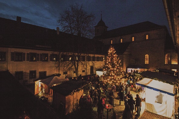Stimmungsvoller Kunsthandwerker- und Regionalerzeugermarkt im Kloster Wechterswinkel