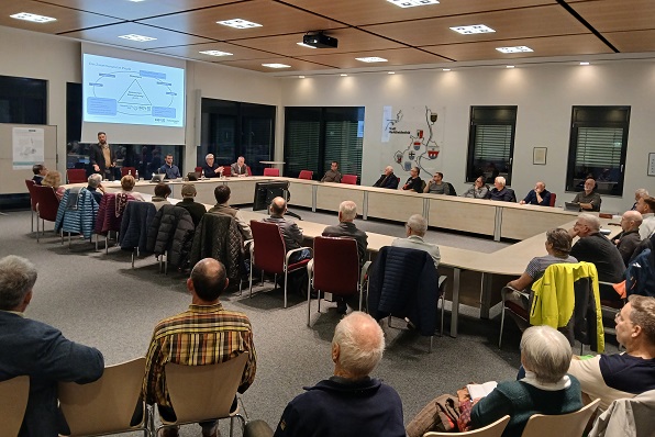40 Interessierte im Rathaus: Starkes Interesse an der Kommunalen Wärmeplanung