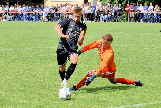 Drei Mal drei zu zwei, hi ha ho – ja das macht die Bücholder und Zeuzlebener froh