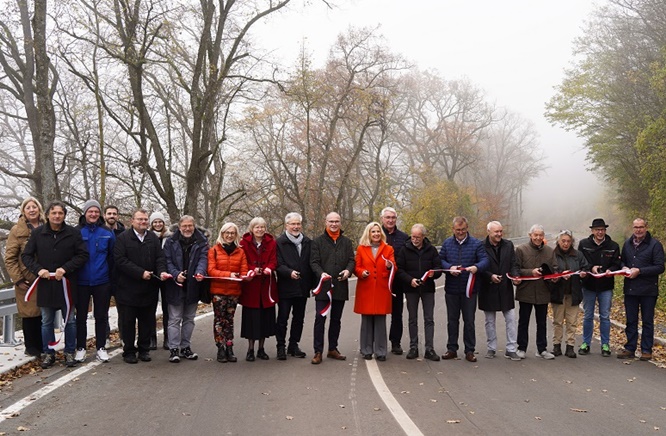 Hinauf auf den Schwanberg: Nun ist die Kreisstraße wieder frei für den Verkehr