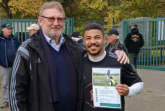 Christian Weber vom BSC AB-Schweinheim: Ausgezeichnetes Fair Play!