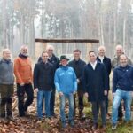 Zukunftswald bei Lohr am Main: Raiffeisen-Stiftung für Main-Spessart spendet 12.500 Euro