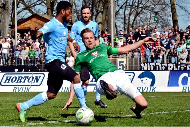 Heiß wie Frittenfett: Ins Grünwalder Stadion begleiten den FC 05 über 1000 Fans