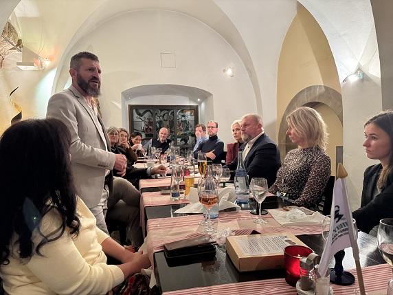 Enge Freundschaft und gemeinsamer Blick nach vorn: Delegation aus Mateh Yehuda zu Gast im Landkreis Würzburg