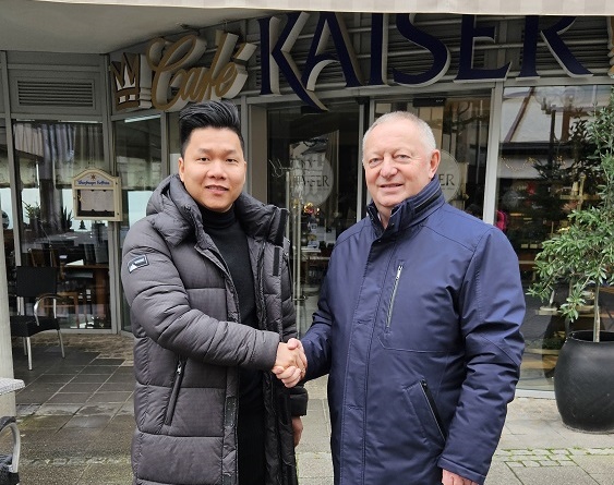 Der neue Pächter fürs Café Kaiser heißt Anh Tu Pham: Der Betrieb läuft nach der Übergabe Mitte Februar nahtlos weiter