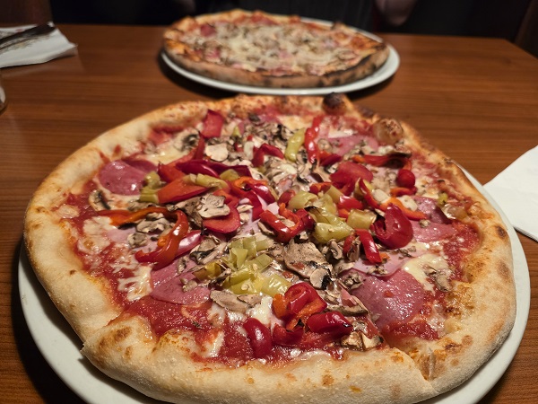 Essen wie Gott in Catania: Auf eine Pizza und ein Kauzen-Pils in Marktbreit am Main