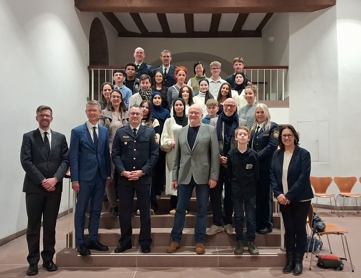 Dank an Schulweghelfer und Schülerlotsen in Schweinfurt für deren Einsatz für Kinder im Straßenverkehr