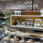 Der neue Edeka-Höchner Markt: Mehr Einkaufs-Vergnügen mit Bio, Holzladen, Feinkost und französischem Flair