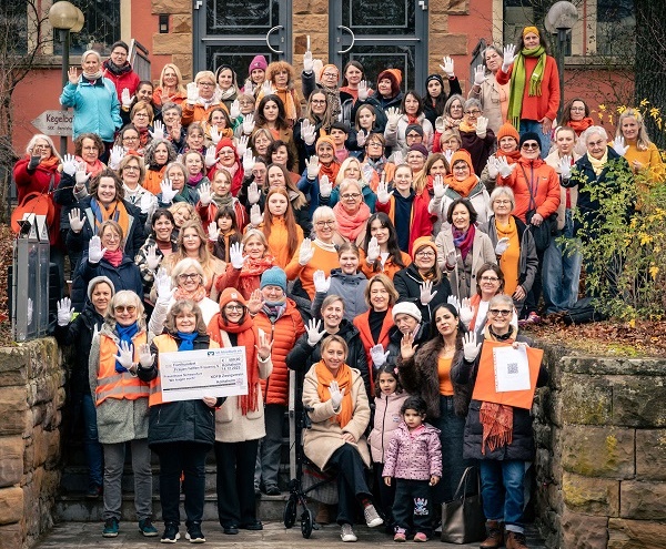 Mindestens einen Euro und ein deutliches politisches Signal: Spendenaktion zu Gunsten des Schweinfurter Frauenhauses