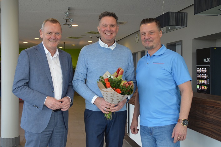 Jörg Suchanka übergibt an Wilko van Rijn: Nahtlose Übergabe der Geschäftsführung bei M2 – Bad am Maradies