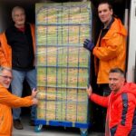 „Liebe im Karton“ für die Tafel Schweinfurt: Würzburger Verein spendet Weihnachtsgeschenke