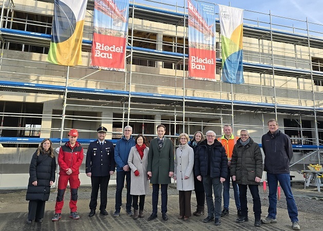 Feierlicher Akt in Niederwerrn: Richtfest für Multifunktionsgebäude mit modernen Räumen für Feuerwehr, Bauhof und Tiefbauamt