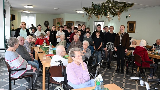 Aufruf auf Facebook brachte großen Erfolg: Kinder, Jugendliche und Erwachsene beteiligten sich