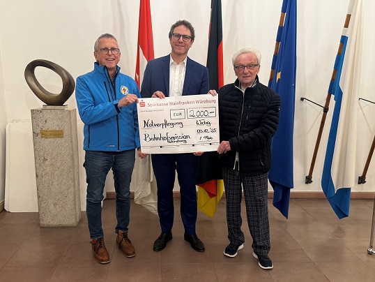 2.000 Euro für die Würzburger Bahnhofsmission für ihre Notverpflegung