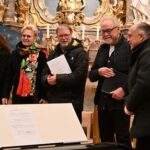 Lieder im Advent zum Abschluss einer Veranstaltungsreihe: Grettstadter Adventsfenster bot 28 Veranstaltungen in den vier Ortsteilen