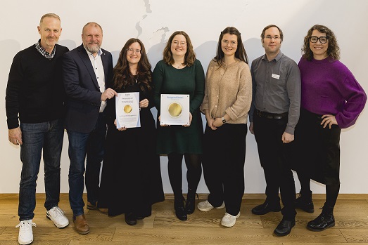 Professionell, bürgernah und wirksam: Bundesarbeitsgemeinschaft verleiht Qualitätssiegel an die Servicestelle Ehrenamt des Landkreises Würzburg