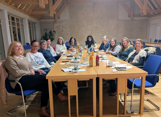 Frauen in die Politik!: Talk am 18. Dezember am Winterdorf auf dem Marktplatz in Haßfurt