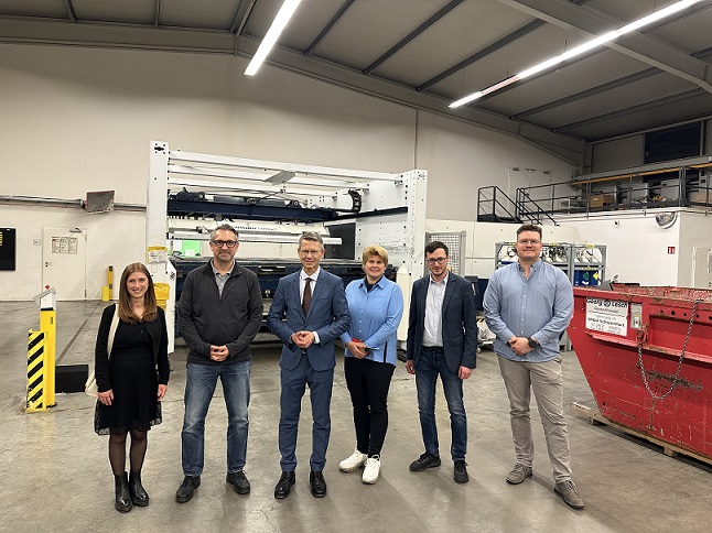 Unternehmensbesuch bei der A.D.O. Mechatronische Systeme GmbH und der HWS Lasertechnik GmbH