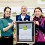 Verlässliche Qualität: Deutscher Wanderverband zeichnete Wege und Regionen auf der CMT aus