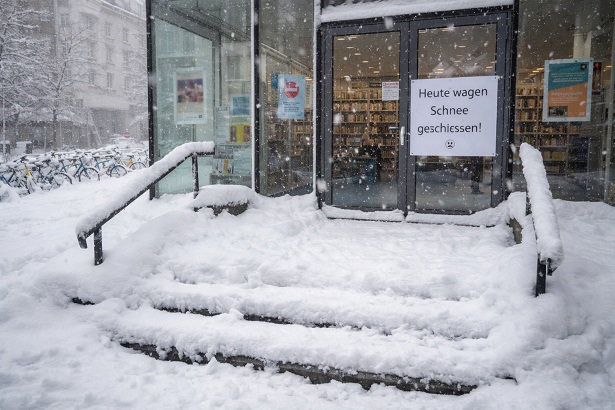 Der Schnee verhindert auch das Lesen: Stadtteilbüchereien öffnen heute nicht