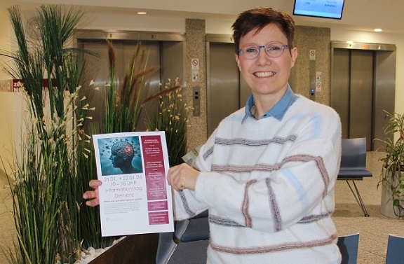 Demenz begreifbar machen: Informationstage im Krankenhaus St. Josef laden zum Perspektivwechsel ein