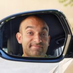 Django Asül kommt mit seinem Programm „Rückspiegel 2025“ in den Kulturboden Hallstadt