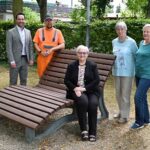 Weitere Spende der Frauen-Rotkreuzgruppe Gochsheim: Spielgruppe für Spielplatz an der Sportanlage des SC Weyer
