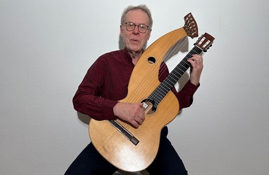 Konzertabend „Vielseitig mit Blättern und Zungen“: Kammermusik mit Harfengitarre, Oboe, Klarinette und Akkordeon