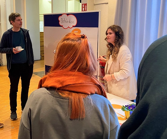 Einfach alles dabei und schnell abrufbar in vielen Sprachen: Stadt Würzburg baut App „Integreat“ auf