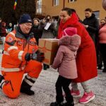 „Es war eine großartige, gemeinsame Leistung!“: Die Pakete des Johanniter-Weihnachtstruckers wurden in den Zielländern verteilt