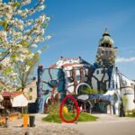 Weißbier, Kunst und Osterfreude: Frühlingserwachen in Abensberg rund um den Kuchlbauer Turm