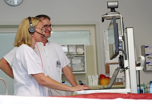 Telemedizin auf Intensivstationen: Große Übersichtsarbeit verdeutlicht Forschungsbedarf