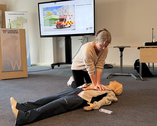 Im Notfall schneller Leben retten: Neue App zur Ersthelferalarmierung stärkt die Rettungskette