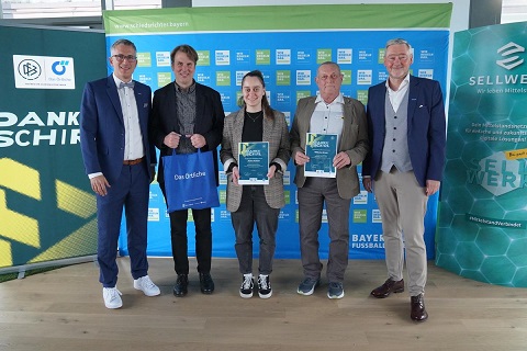 Danke Schiri: BFV zeichnet in München 21 Unparteiische aus ganz Bayern aus, darunter Janine Schoch aus Unterfranken