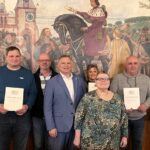 Verdiente Beschäftigte der Stadt und der Verwaltungsgemeinschaft Volkach gewürdigt: Dank und Anerkennung für jahrzehntelangen Einsatz