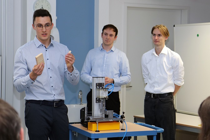 Kreative Lösungen für reale Probleme: THWS-Studierende bewähren sich beim Entwicklungsprojekt