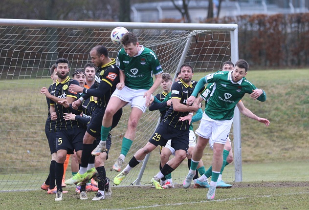 Der Test auf dem Nebenplatz und Rasen: Immerhin ein 1:1 für die Schnüdel gegen starke Bayreuther – VIELE FOTOS!