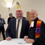 Halleluja und Helau: Faschingsgottesdienst im Landratsamt Würzburg zu Gemeinschaft, Rollen und Masken
