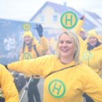 Auch Donald Trump war da: In Forst ging´s bergauf beim großen Schonunger Gemeinde-Faschingsumzug mit fahrbarer Rodelpiste – VIELE FOTOS & FILM!