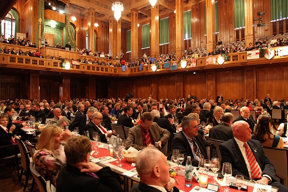 Livestream ermöglicht die Teilnahme bei der feierlichen Wahl der 68. Fränkischen Weinkönigin
