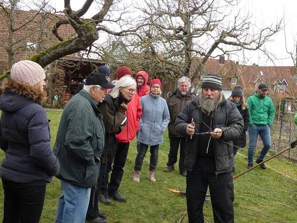 Baumschnittkurs in Theorie und Praxis vom Verein für Gartenbau und Landespflege Gochsheim