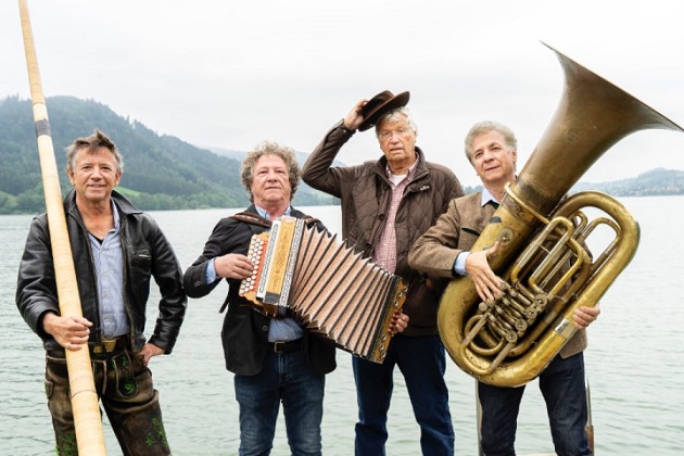 Gerhard Polt und die Well-Brüder treten im Sommer beim Rösler Open Air Schloss Eyrichshof auf