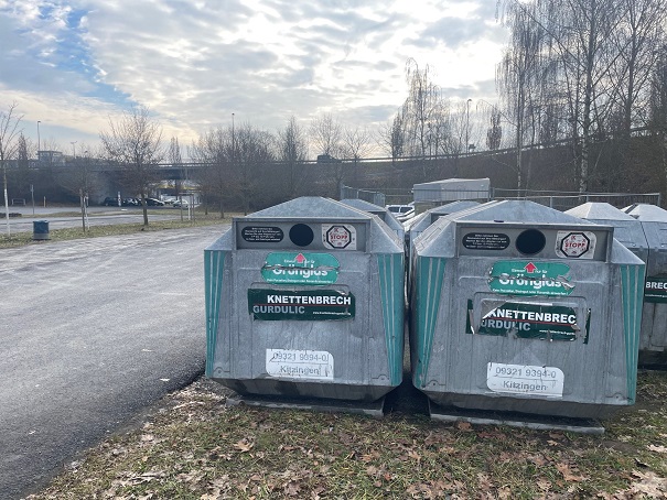 Die Abfallberater informieren: Neuer Standort der Glas-Sammelcontainer vom Kitzinger Bleichwasen