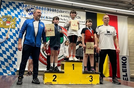 Die Gewichtheber des AC 82 Schweinfurt nahmen am Jugend-Frühjahrsturnier in München teil