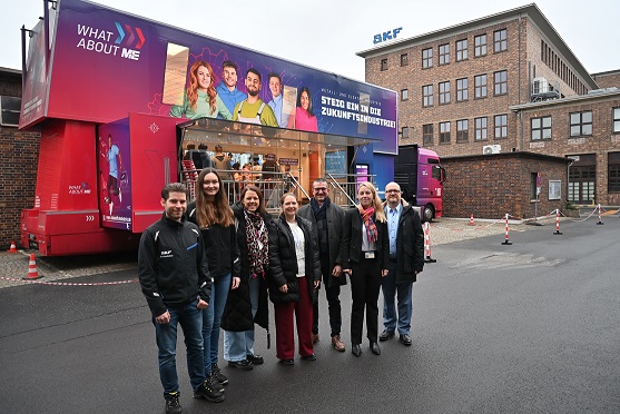 Cool, modern, zukunftssicher: Metallindustrie wirbt bei SKF für attraktives Ausbildungsangebot